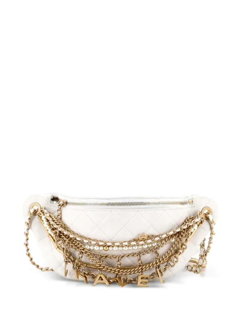 Chanel All About Chains Waist Bag in Weiß – Pre-owned Taschen