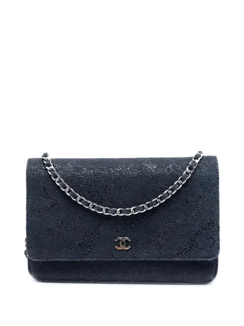 Chanel 2013-2014 CC Umhängetasche aus Ziegenleder mit Kettenriemen und Spitzen-Overlay in Blau