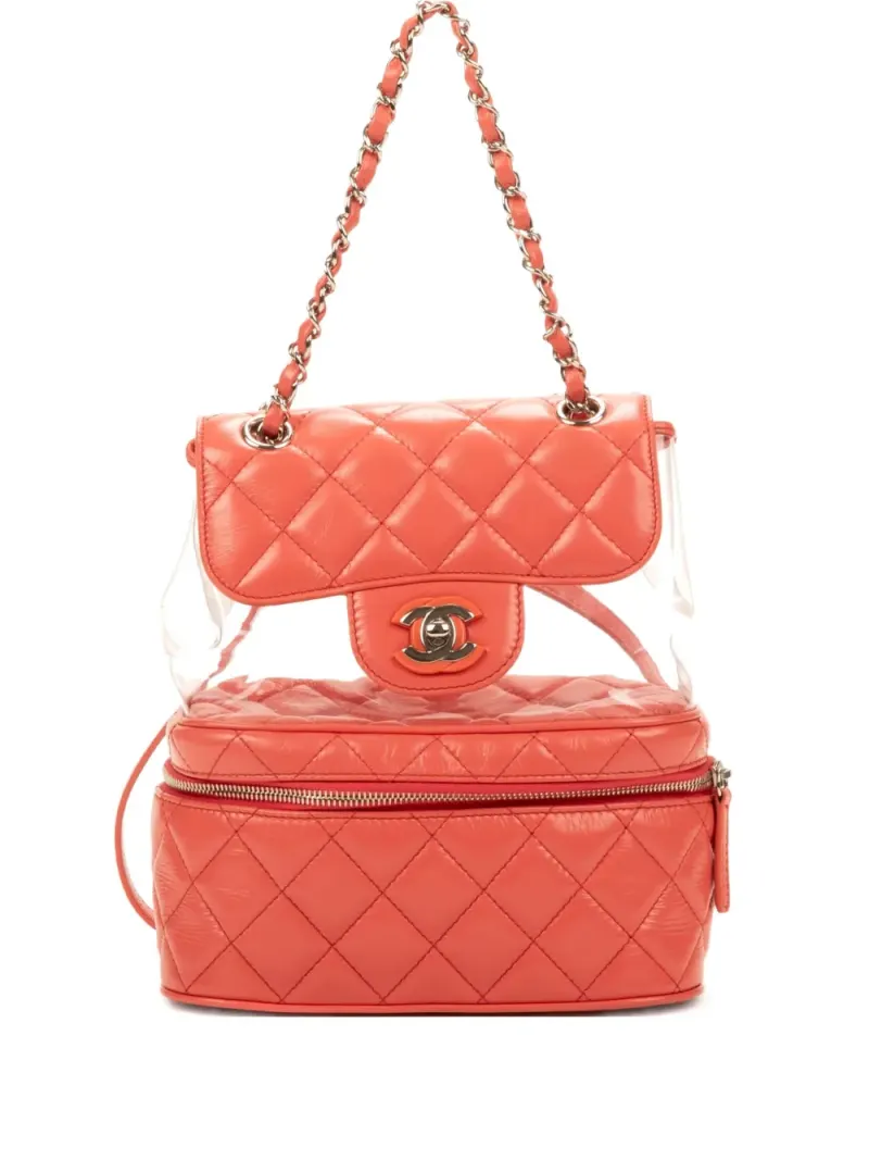 Chanel Gesteppter Rucksack mit Kette in Rosa