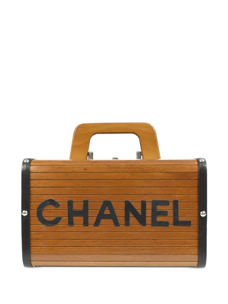 Chanel 1995 Handtasche mit Logo in Braun