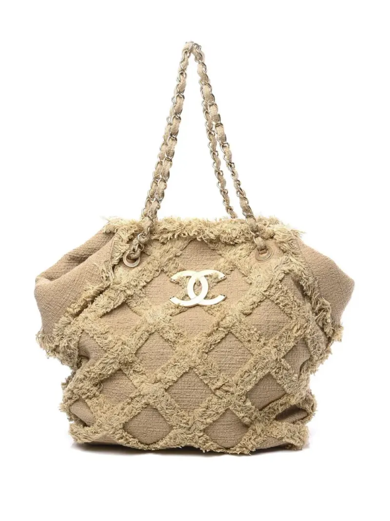 Chanel Handtasche mit CC in Nude