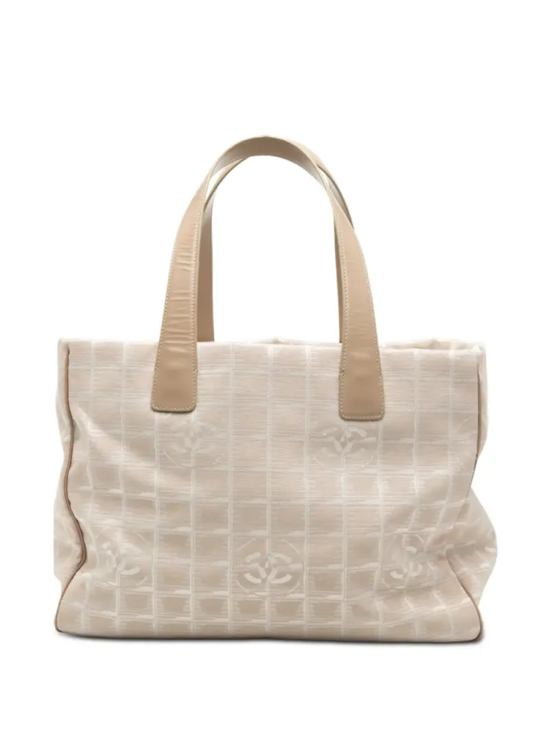 Chanel 2003-2004 New Travel Line Tote Bag aus Nylon in Braun