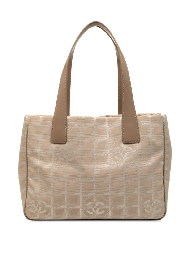 Chanel 2003-2004 New Travel Line Tote Bag aus Nylon in Braun