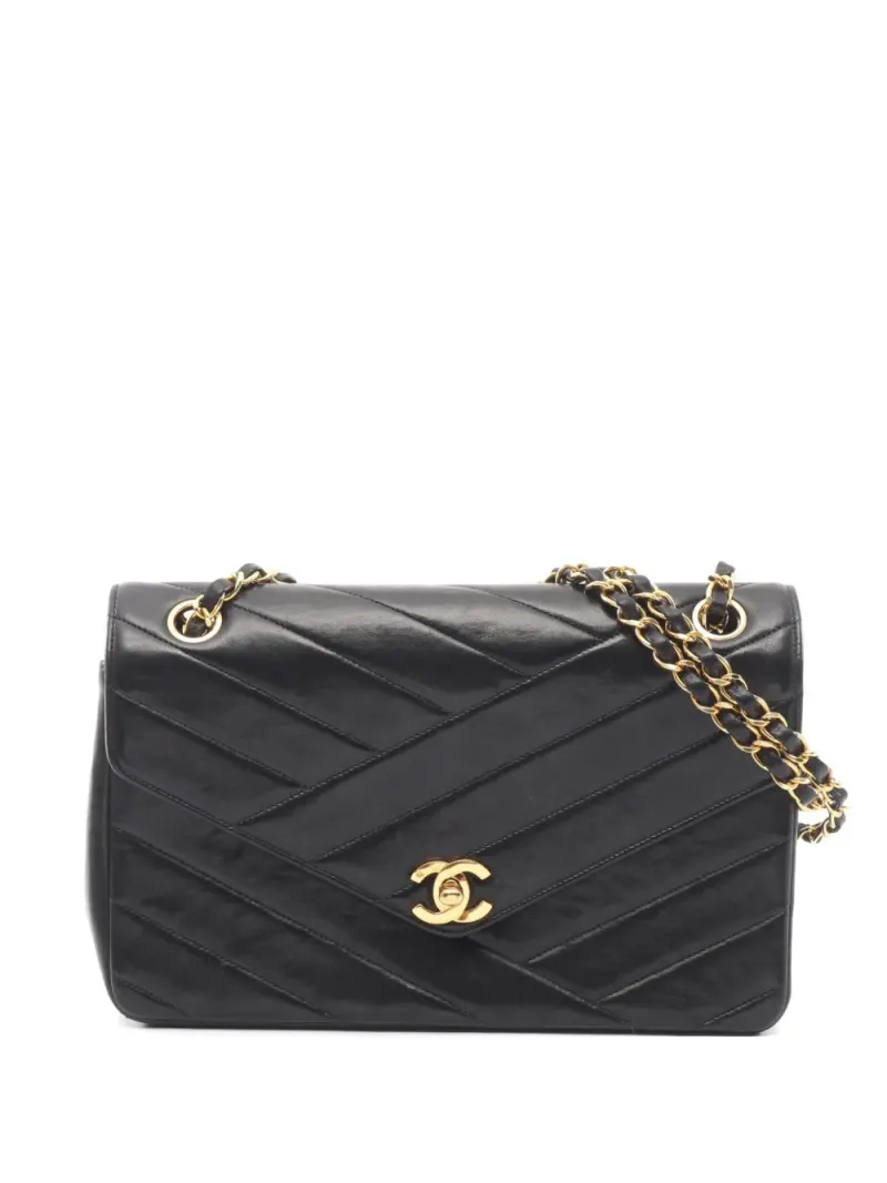 Chanel quilted shoulder bag in Schwarz – Pre-owned Taschen
