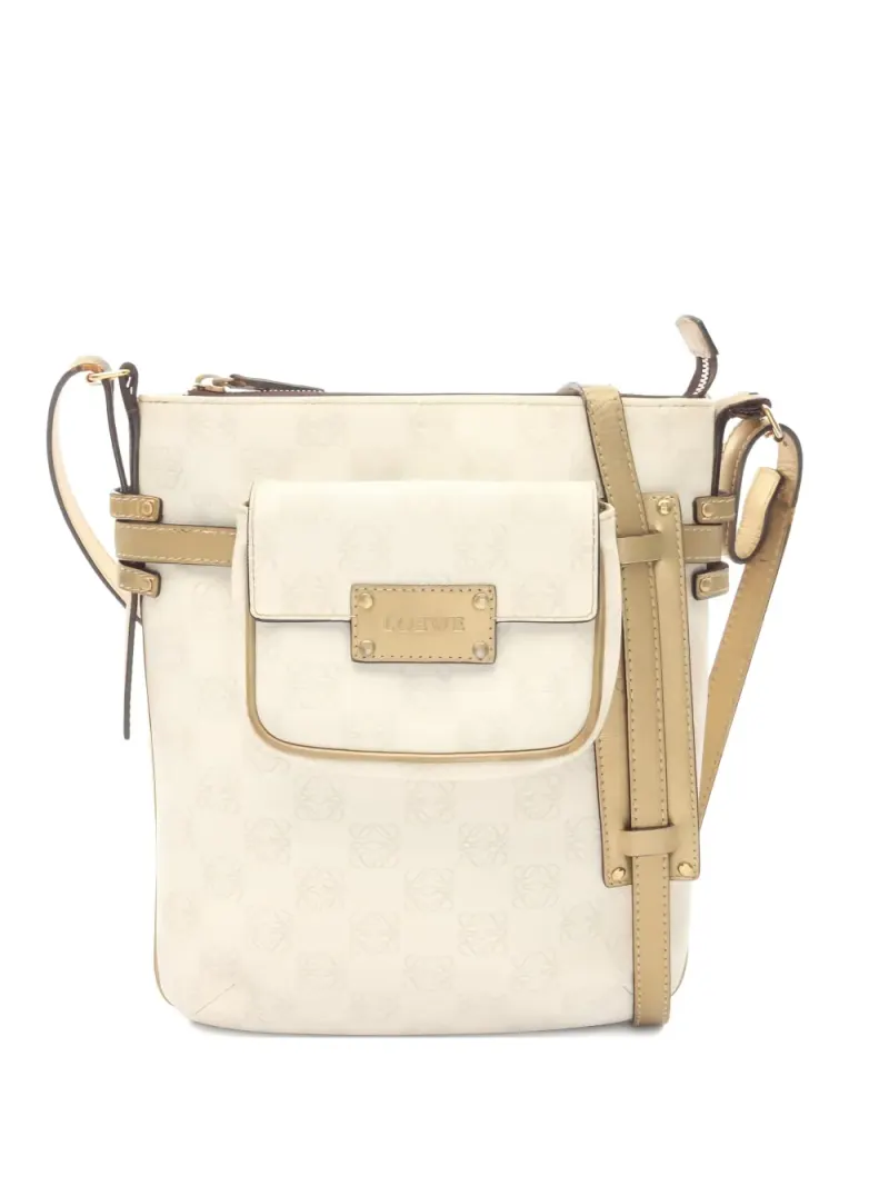 Loewe Anagram Schultertasche in Nude