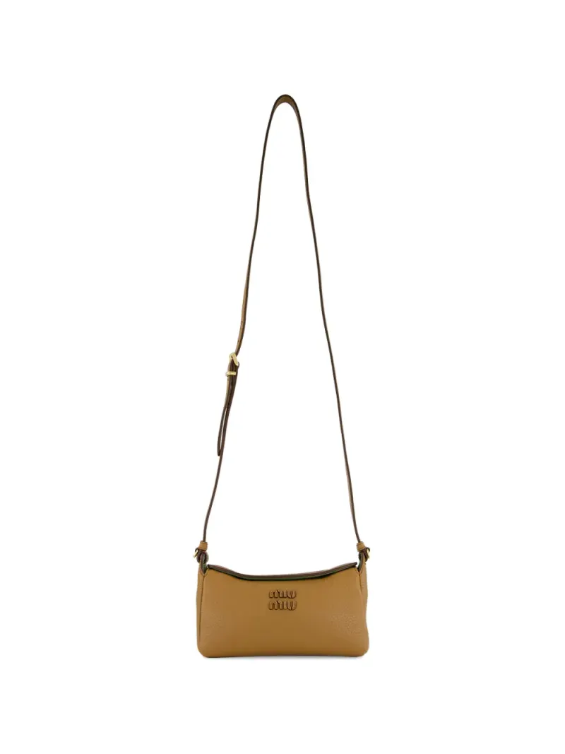 Miu Miu Schultertasche mit Logo-Schild in Braun