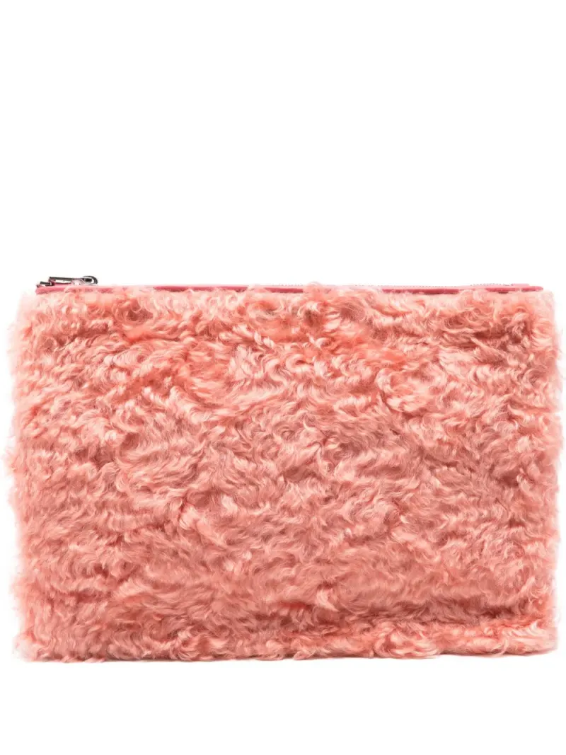 Miu Miu Shearling-Clutch mit Reißverschluss in Rosa