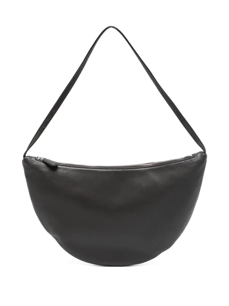 The Row Izzy in Schwarz – Schultertaschen